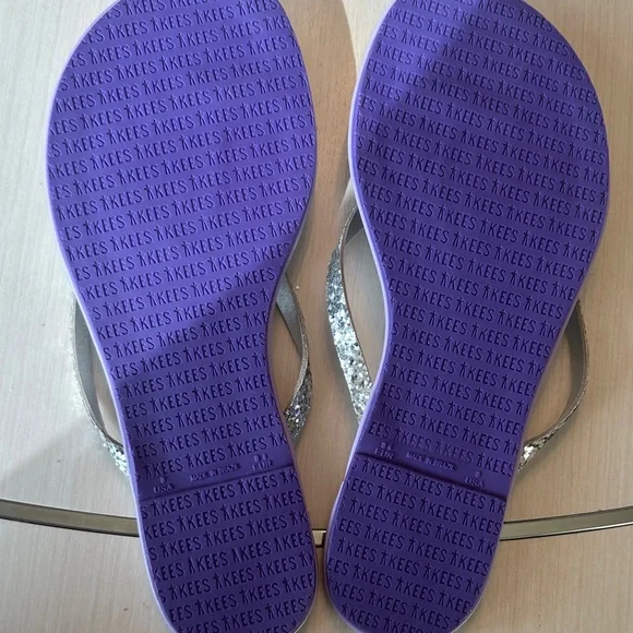 TKEES Metallic Silver unicorn Sandals New - Picture 7 of 9